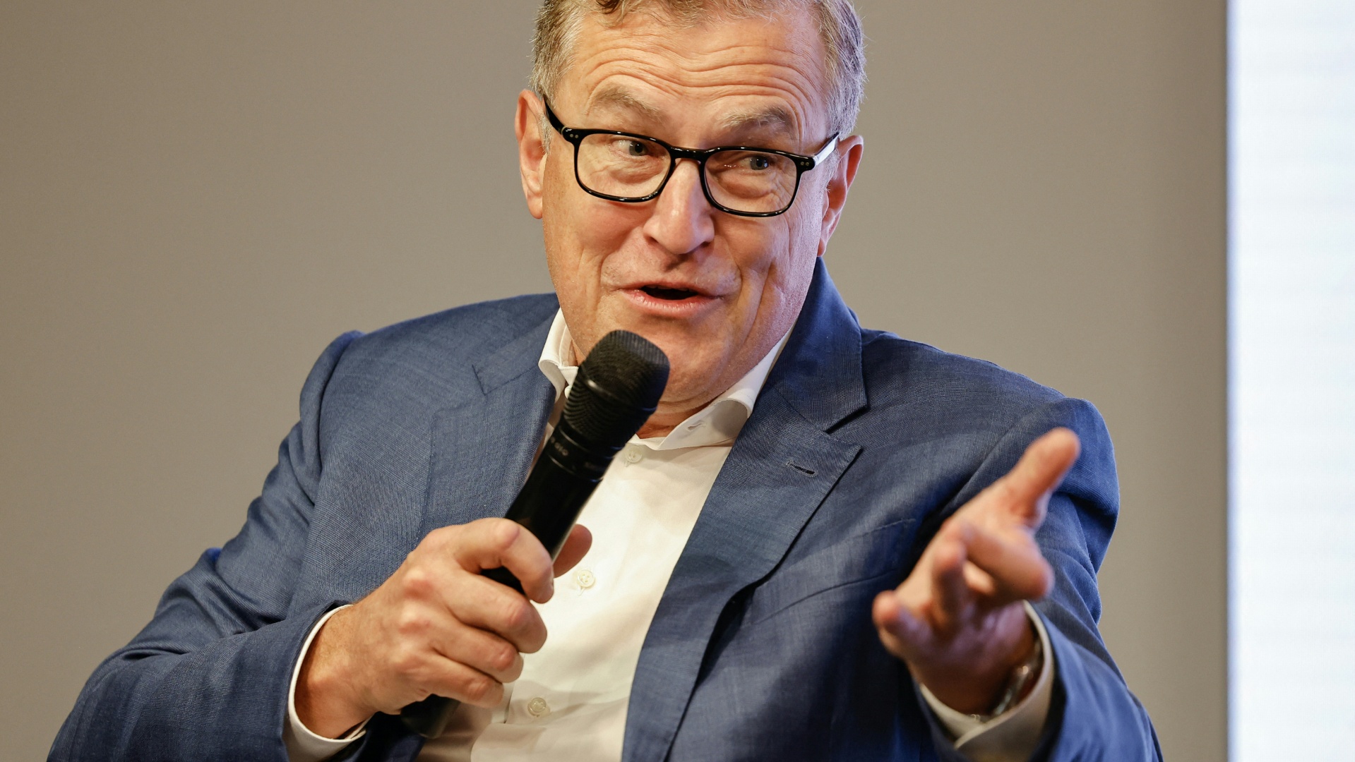 Nach gescheiterter Fusion: Frauenfußball nähert sich Männermodell an