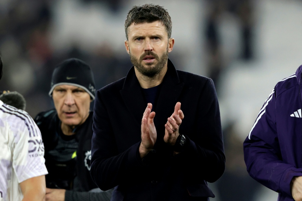 Carrick geirriteerd door matige scherpte van Man Utd in gelijkspel met West Ham