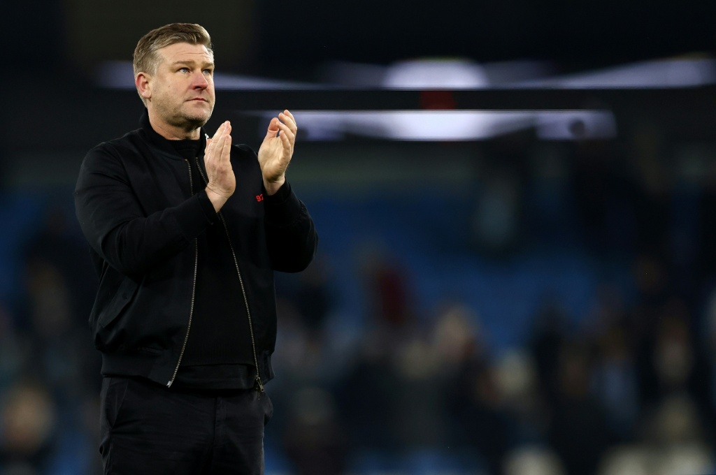 Pelatih Salford Yakin Timnya Lebih Siap Hadapi Laga Ulang Lawan Man City