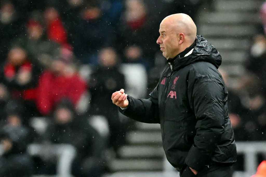 Pilihan Tim yang Membuat Arne Slot Bos Liverpool Susah Tidur