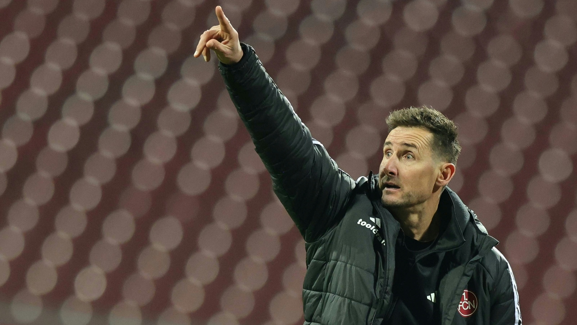 Klose-Vertrag verlängert: Nürnberg siegt klar gegen KSC