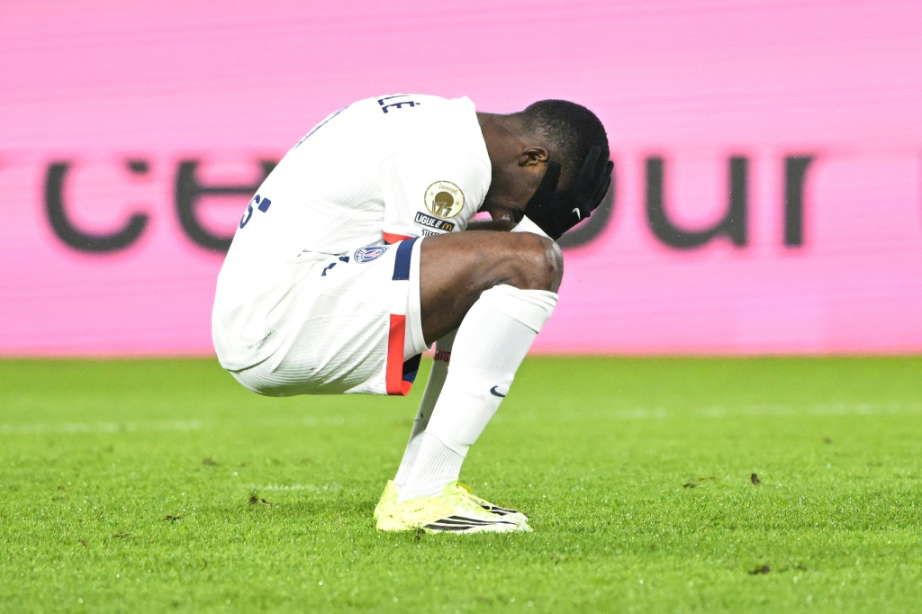 PSG é derrotado pelo Rennes e compromete a liderança no campeonato francês