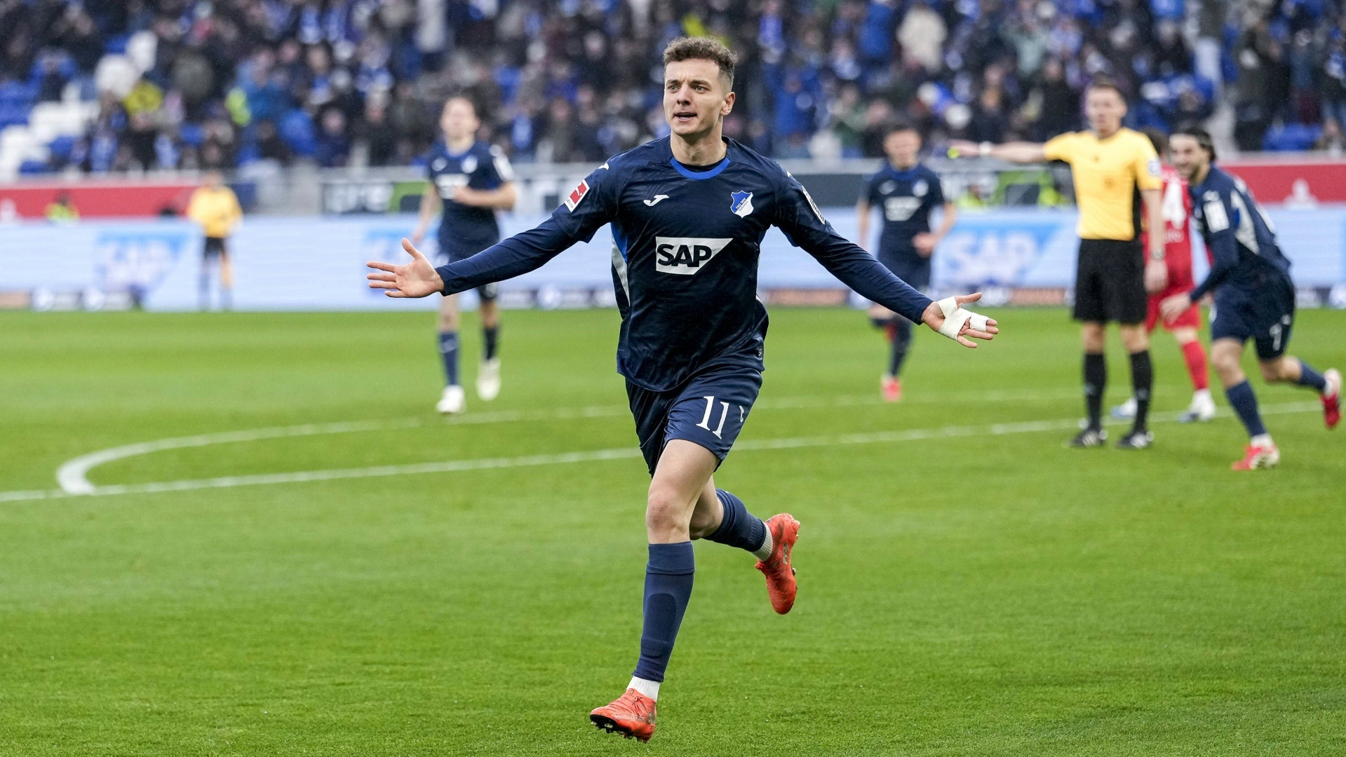 Richtung Eliteklasse: TSG Hoffenheim setzt Rekord trotz innerer Konflikte