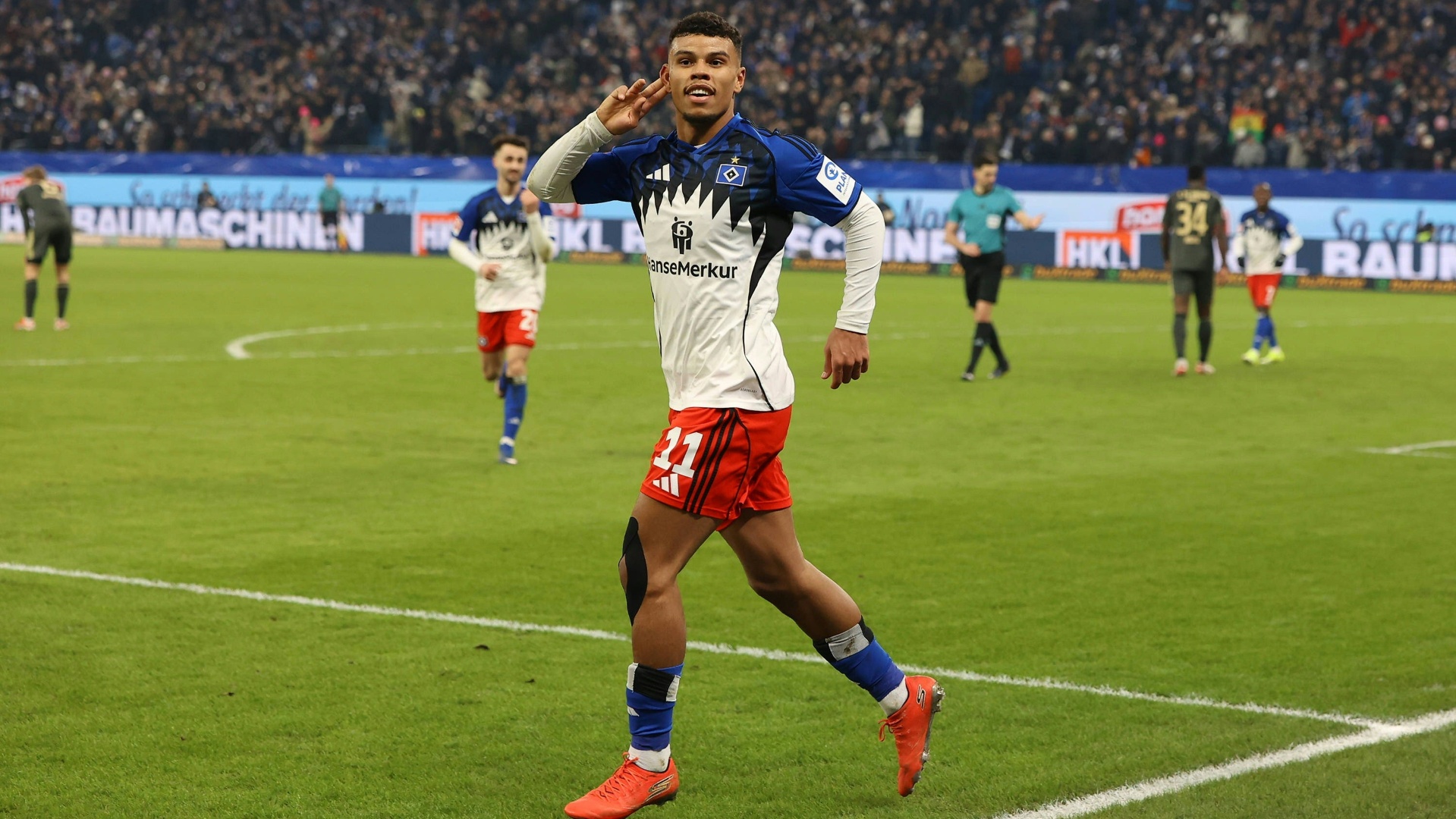 Spieler des Spiels Ransford Koenigsdorffer vom Hamburger SV
