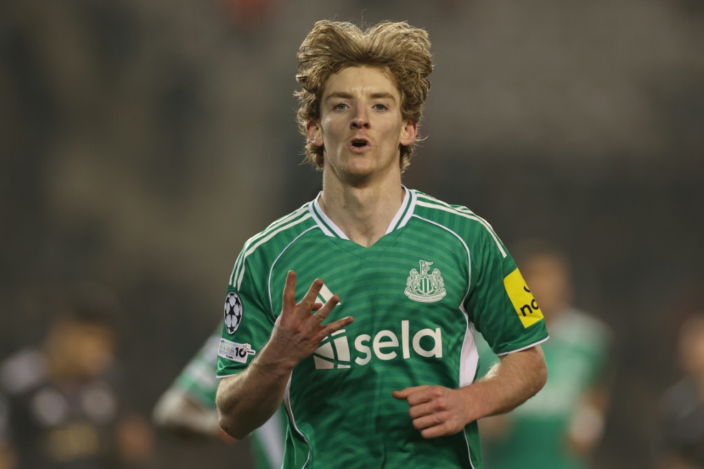 Gordon cala il poker e Newcastle travolge Qarabag con un 6-1