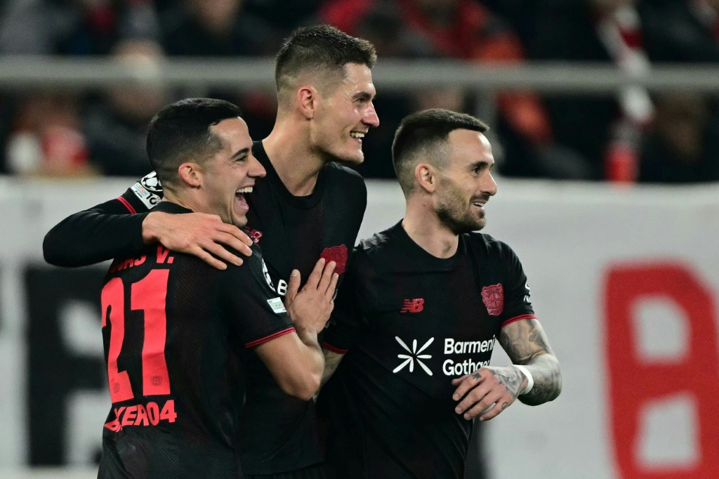 Schick guida il Leverkusen oltre l Olympiacos in Champions League