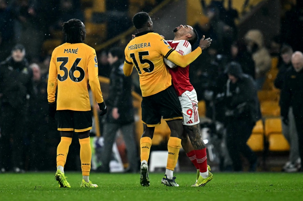 Arsenal pierde ventaja de dos goles y acaba empatado frente al ultimo Wolverhampton
