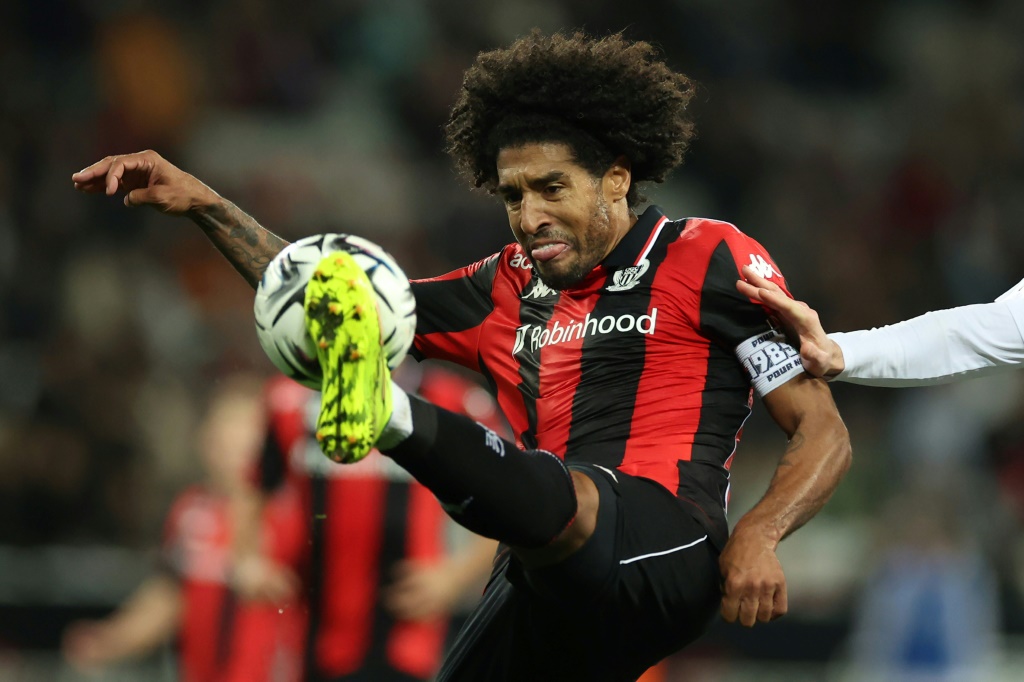 El cierre de carrera del brasileño Dante, capitán emblemático del Niza con 42 años