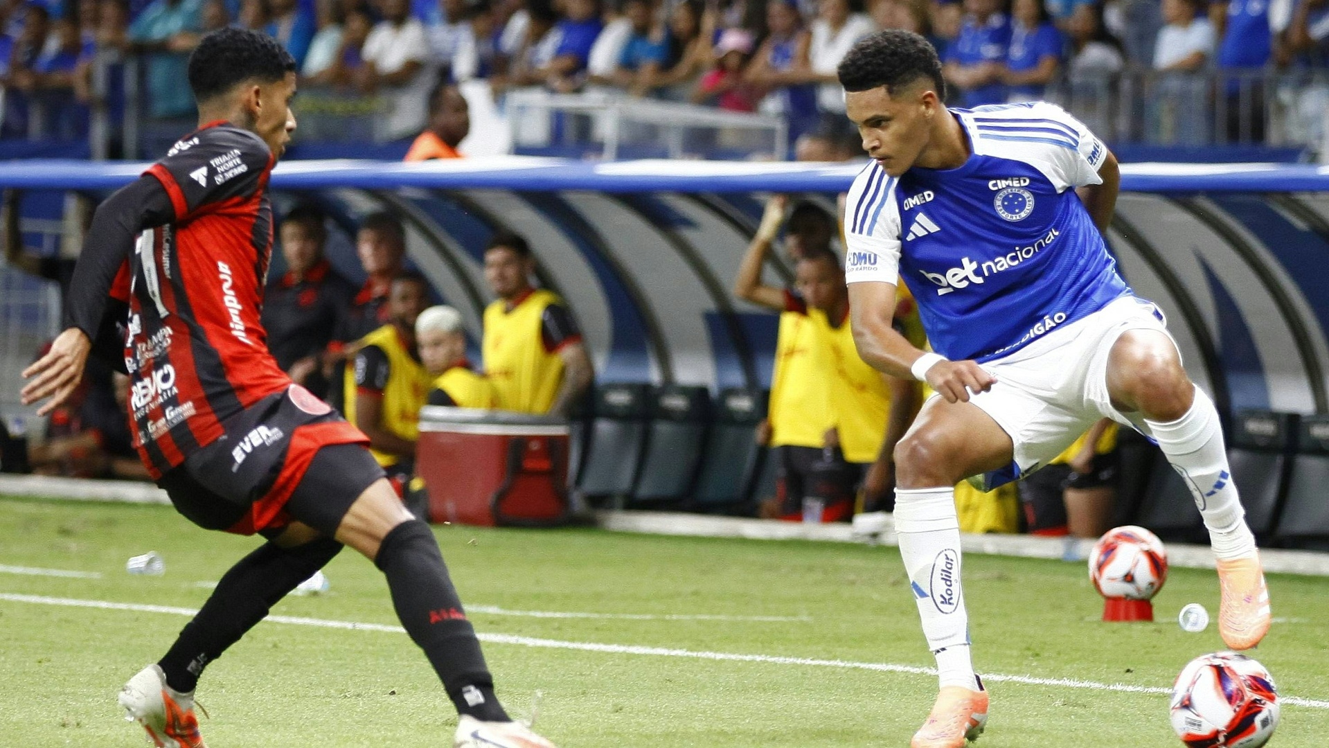 Ab Sommer: BVB verpflichtet Linksverteidiger Kaua Prates