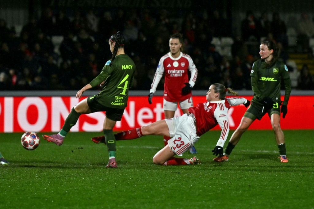 Real Madrid supera con facilidad al Paris FC y se medirá al Barcelona en cuartos de la Champions femenina