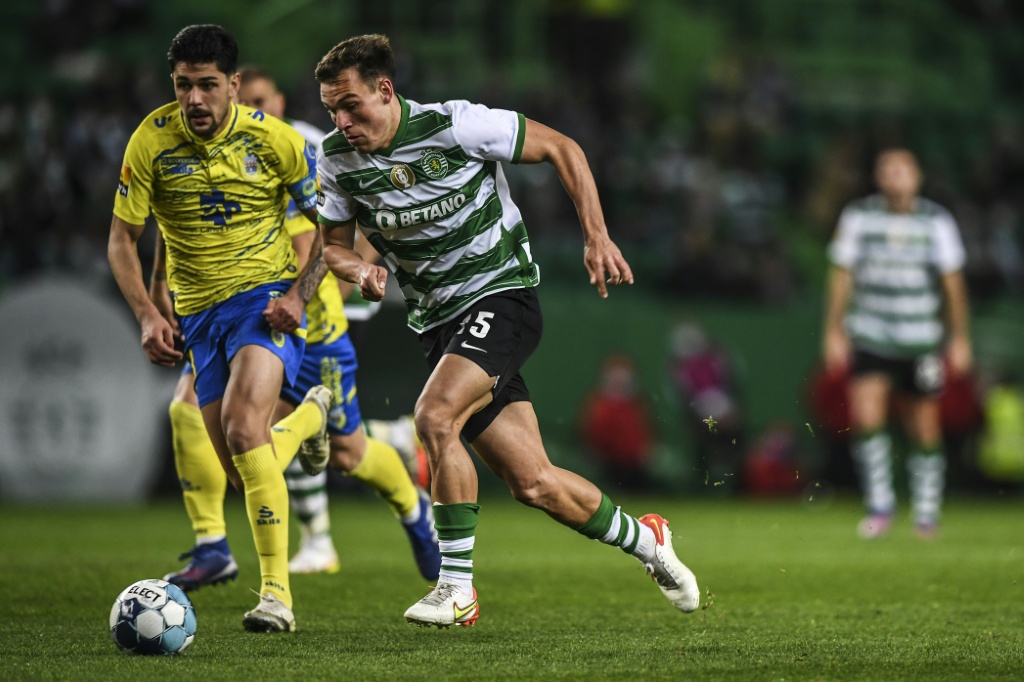 La FIFA veta fichajes al Santos ligado a Neymar por impago