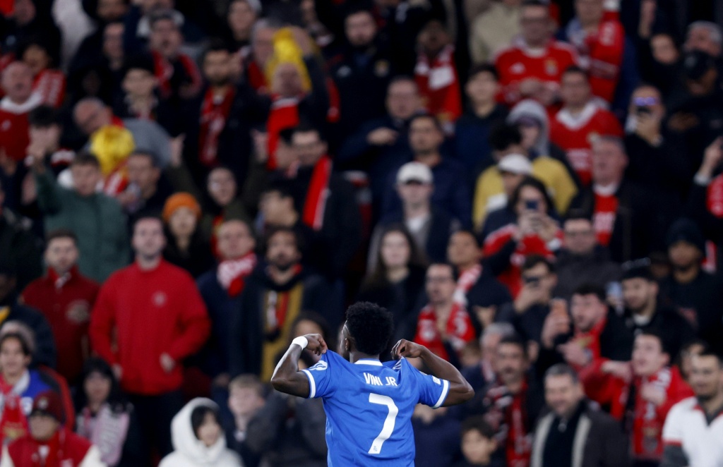 El Benfica abrirá una indagación sobre dos aficionados por gestos racistas hacia Vinicius Junior