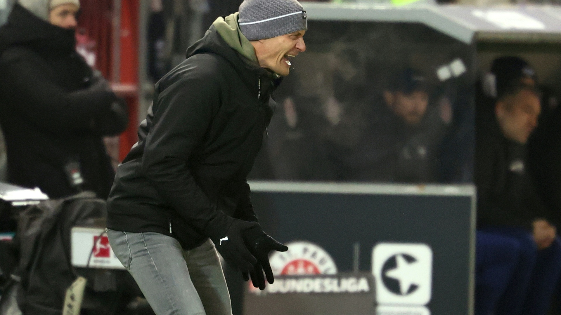 Blessin vor dem Duell mit Werder: "Es brodelt unter der Oberflächen"