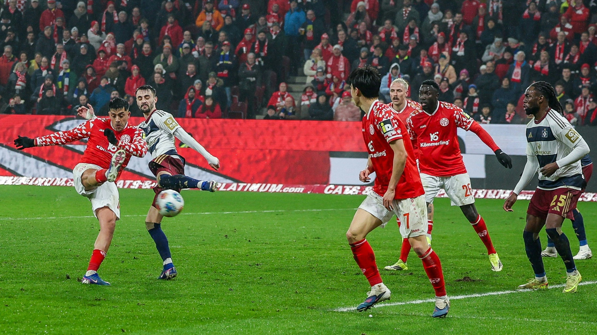 Unentschieden in Mainz HSV bleibt weiterhin ungeschlagen