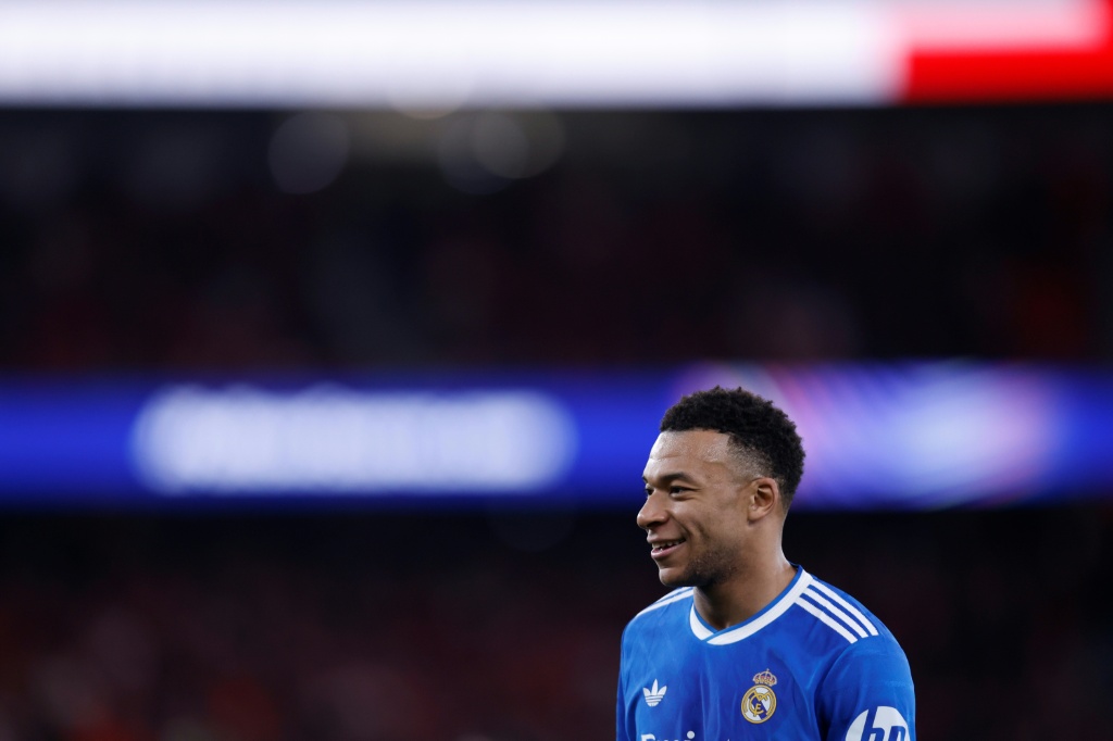 PSG opta por nao apelar decisao no litigio com Mbappe