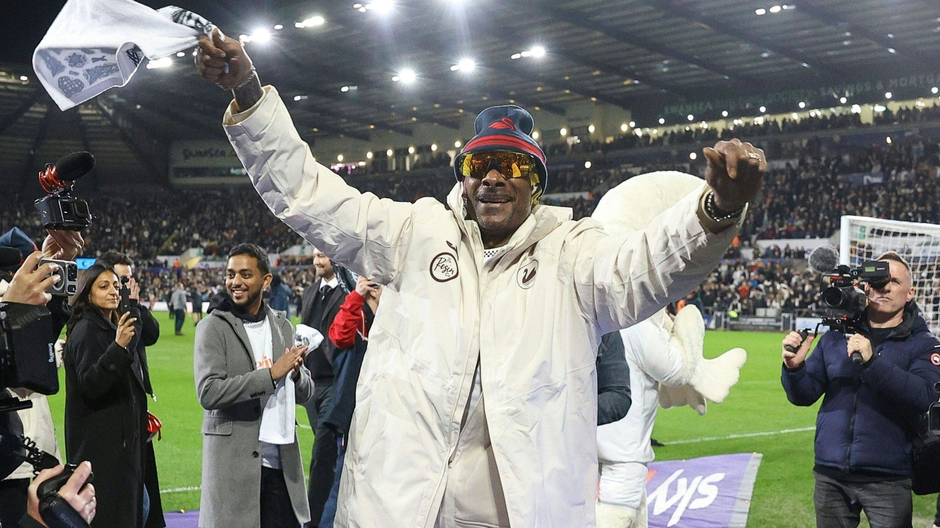 Nach Olympia-Aufenthalt: Snoop Dogg in Swansea begeistert begrüßt