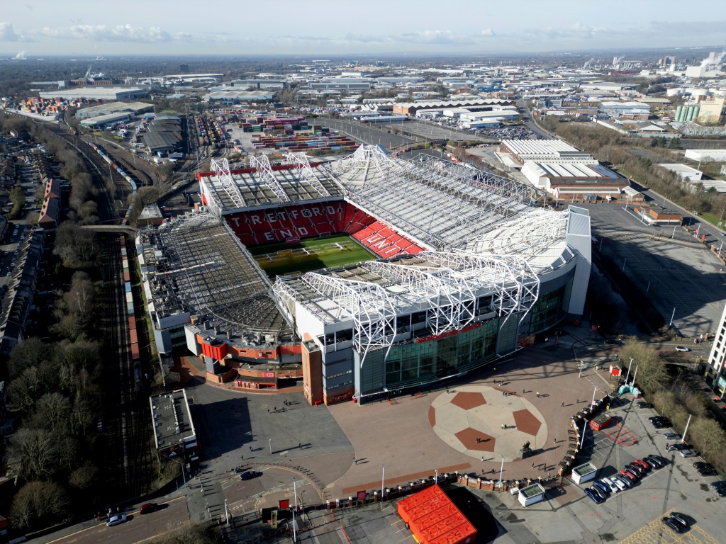 Manchester United regressa aos lucros após reestruturação financeira