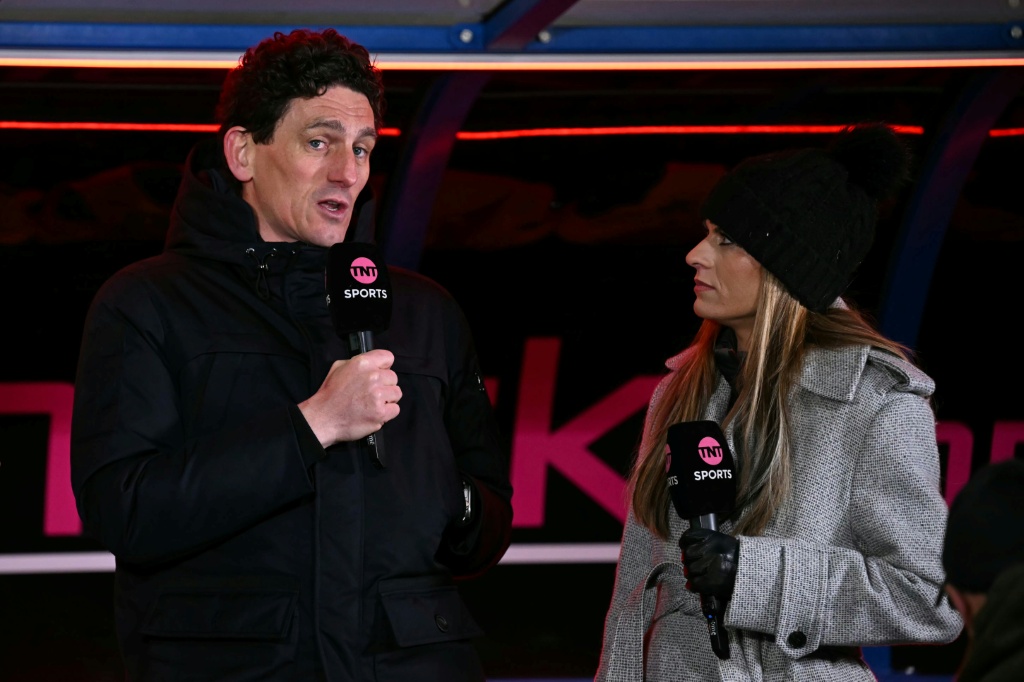 Brentford manager Keith Andrews agrees extended deal until 2032