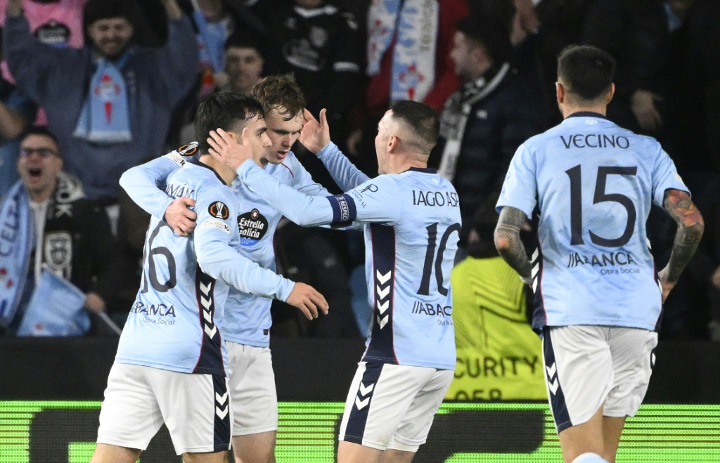 Celta de Vigo e Nottingham Forest prosseguem na Liga Europa enquanto Celtic e Estrela Vermelha sao eliminados