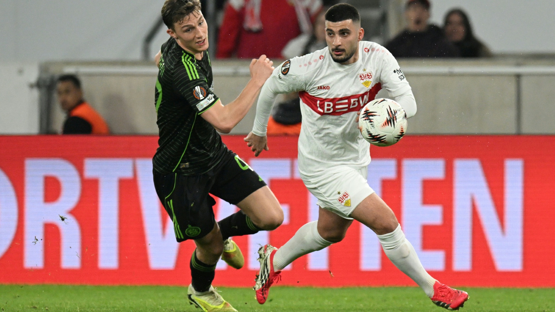 VfB Stuttgart gegen FC Porto, SC Freiburg vor Achtelfinale mit KRC Genk