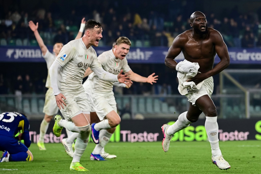 Inter Şampiyonlar Ligi yenilgisinin ardından Scudetto yarışına devam ediyor