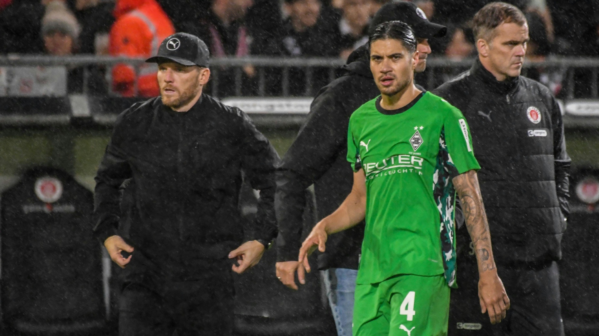 Polanski zu Siegtreffer Diks: Er pinkelt Eiswurfel