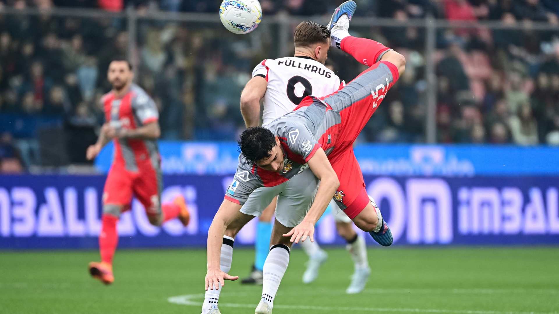 Füllkrug als Einwechsler: Mailand sichert sich Champions-League-Position