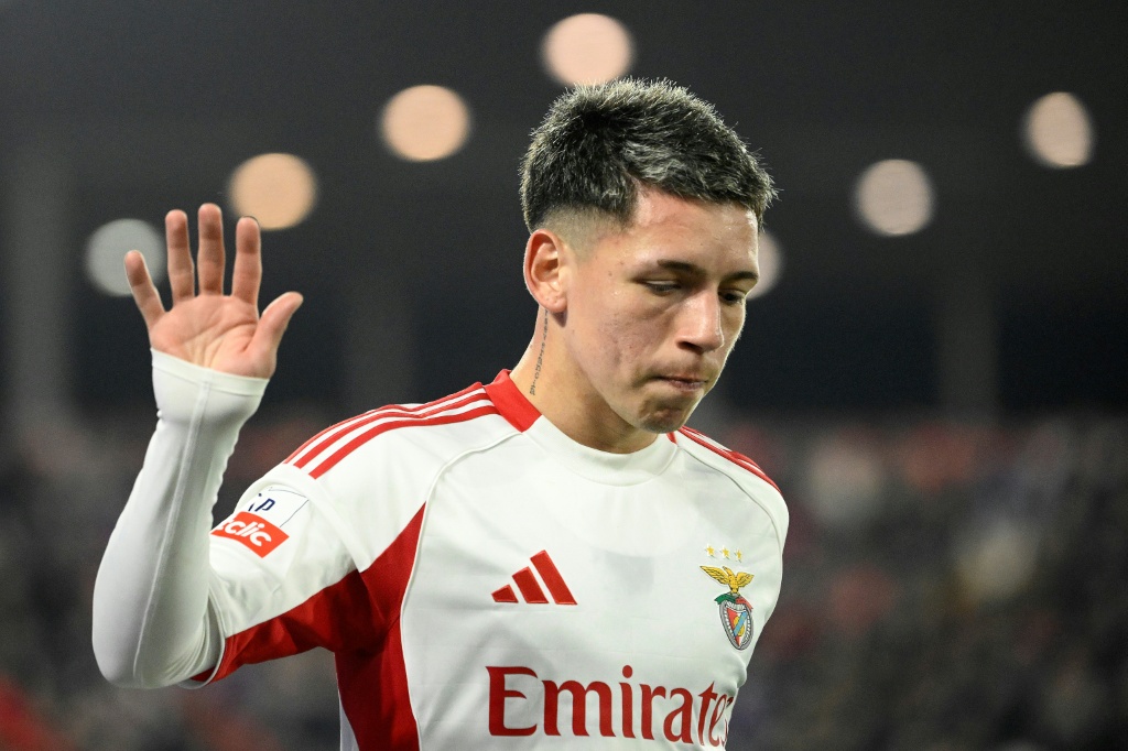 Benfica con Prestianni de titular no se rinde en la liga de Portugal