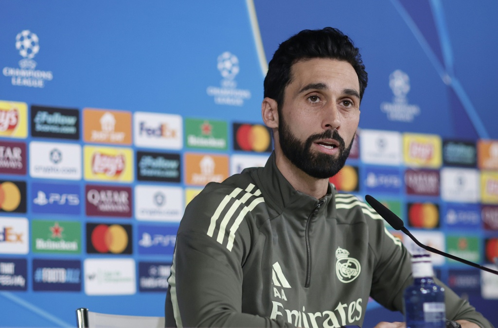 Arbeloa assegura que o Real Madrid vai disputar o campeonato espanhol até ao último instante