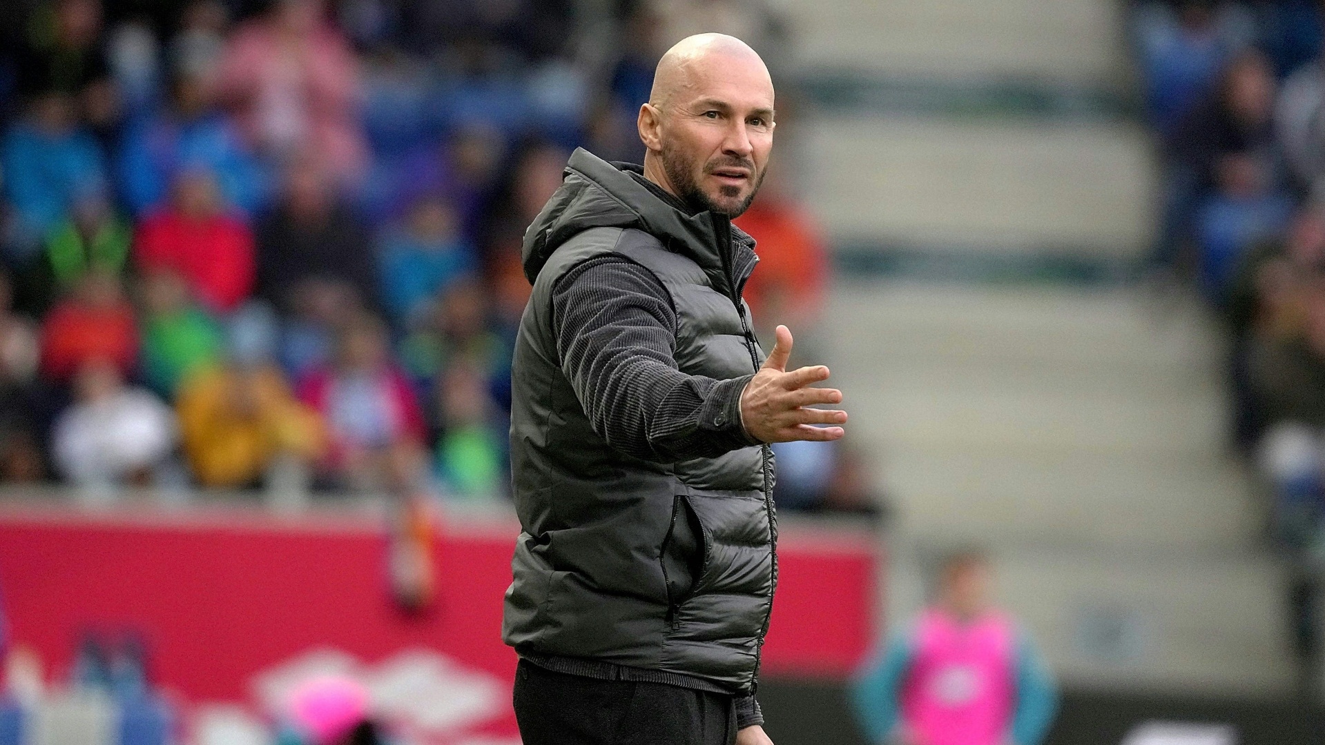 Hoffenheim koennte auf erkrankten Trainer Ilzer verzichten