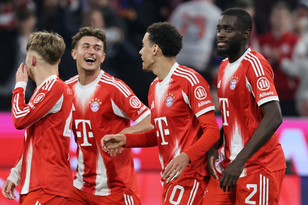 Bayern Munich derrota Borussia Mönchengladbach por 4-1 e reforça liderança na Bundesliga