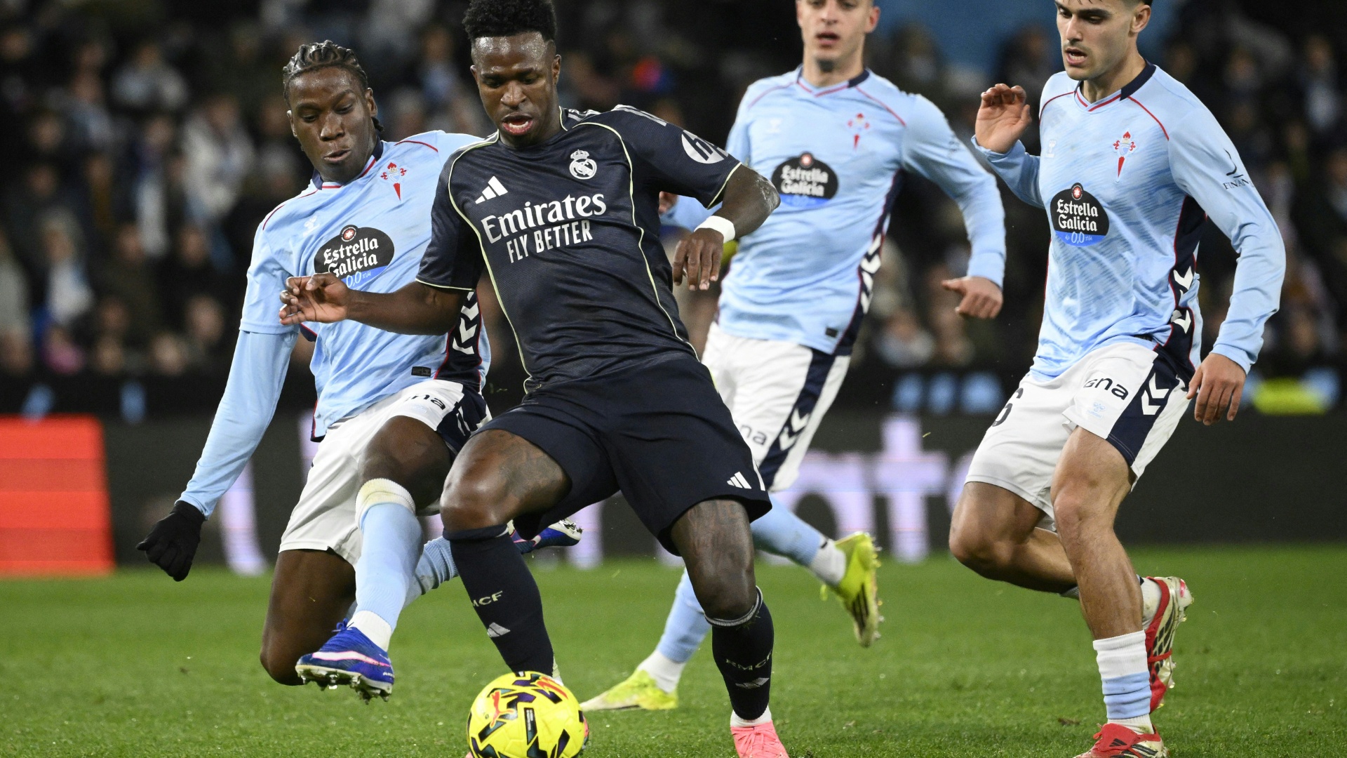 Spanien Real Madrid siegt in Vigo ganz zum Schluss