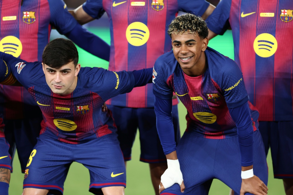 El Barcelona apuesta por el talento de Yamal y Pedri para recuperar la Champions
