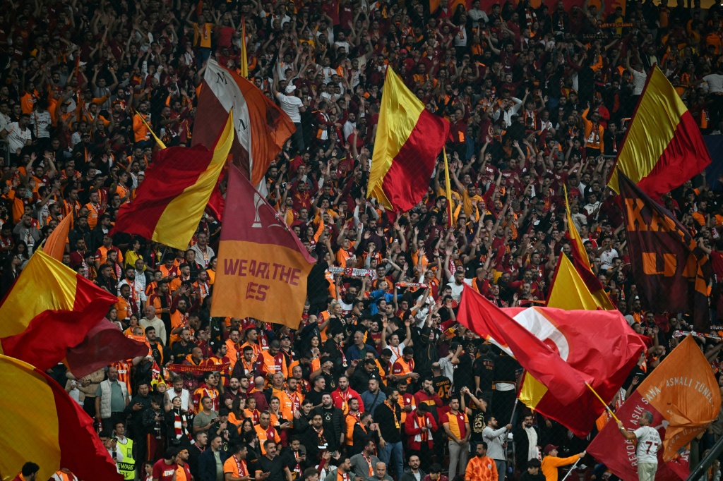 El Liverpool visita el infierno turco, una de sus pesadillas