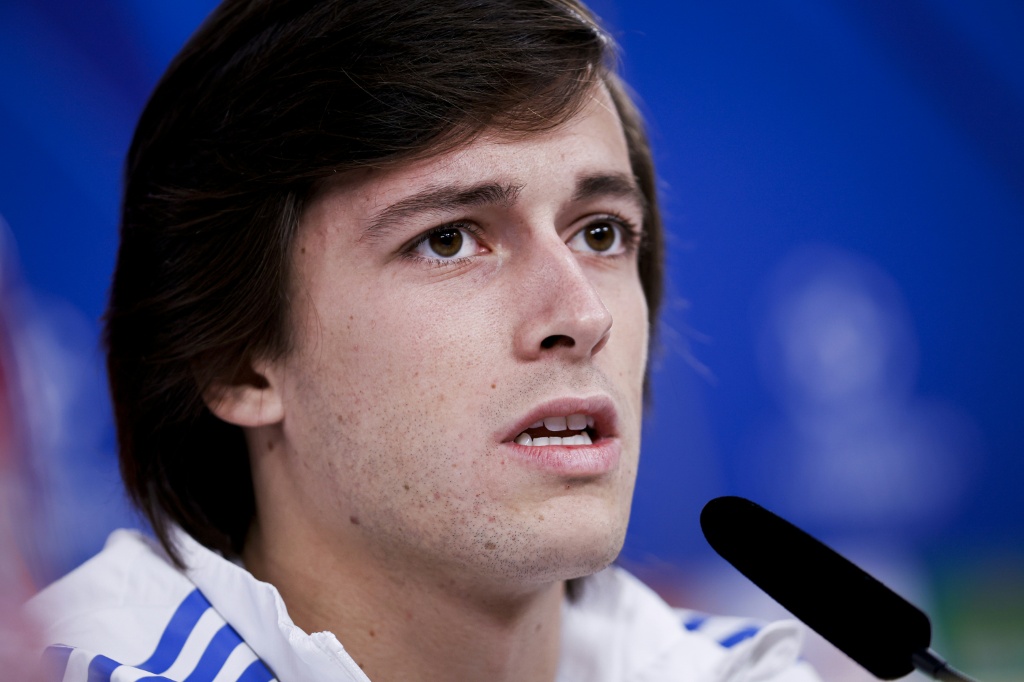 Álvaro Carreras se une a la larga lista de lesionados del Real Madrid antes del partido contra el City