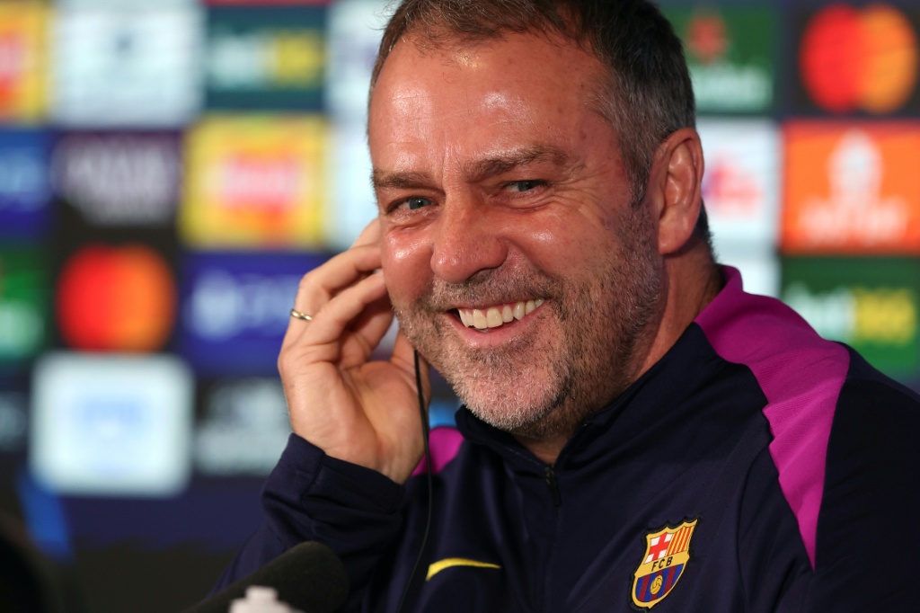 Flick y García en sintonía: El Barça ha de evidenciar en Newcastle que ha corregido sus fallos