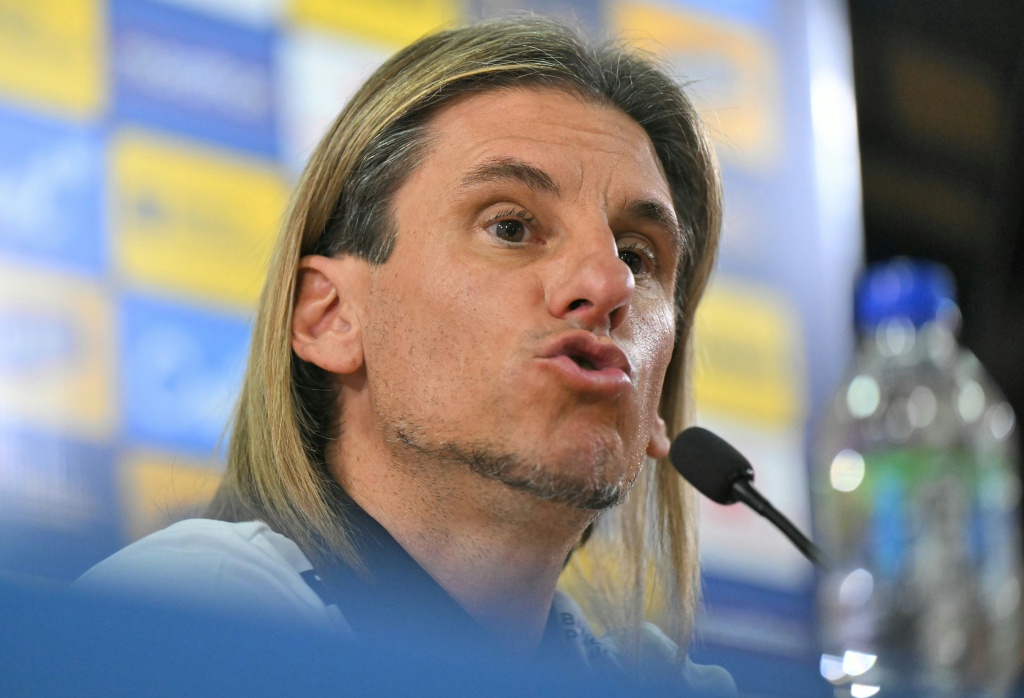 Entrenador ecuatoriano afirma contar con casi veinte jugadores confirmados para el Mundial 2026