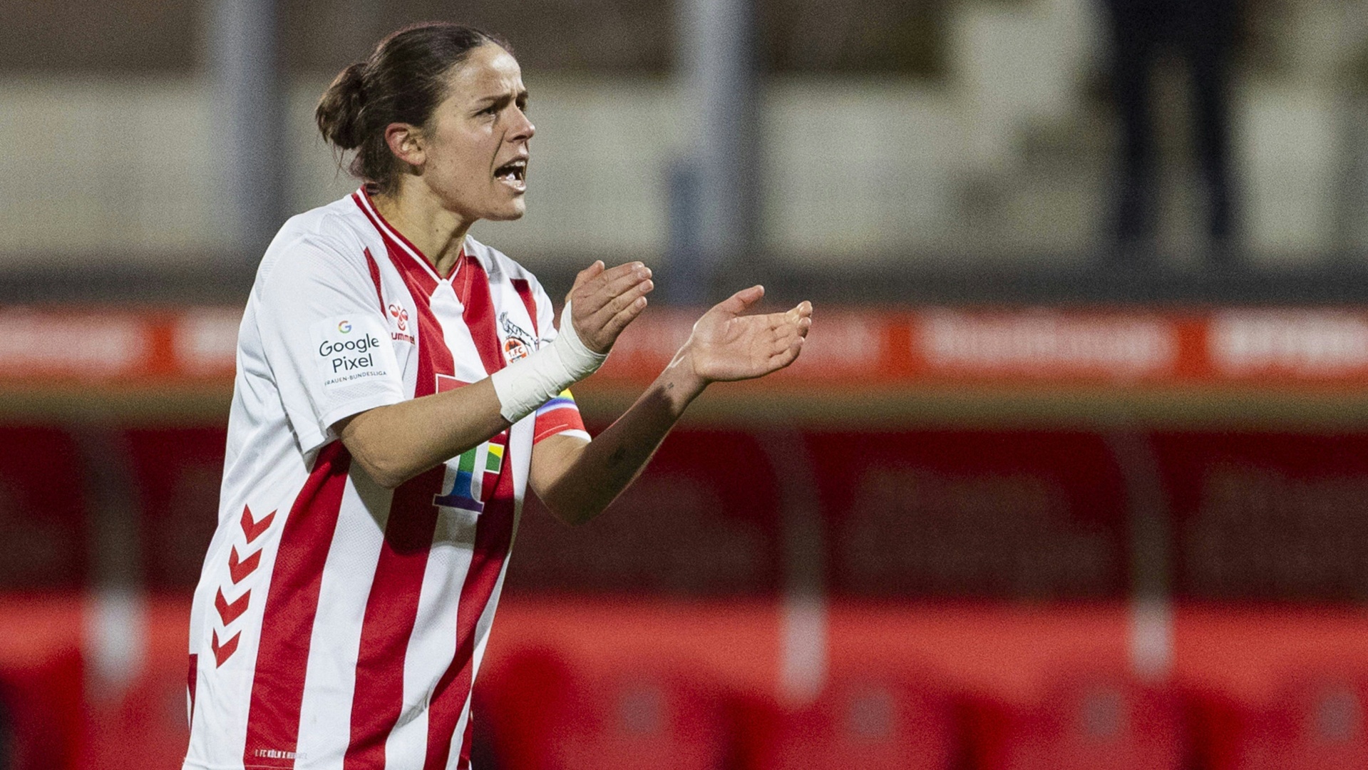 Feiersinger bleibt bis 2028 beim FC Köln