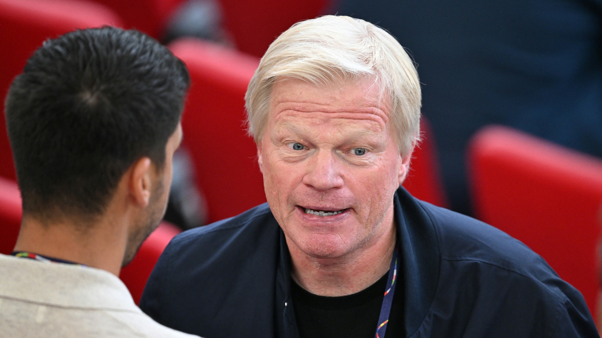 Kahn kritisiert Hoeneß und Rummenigge