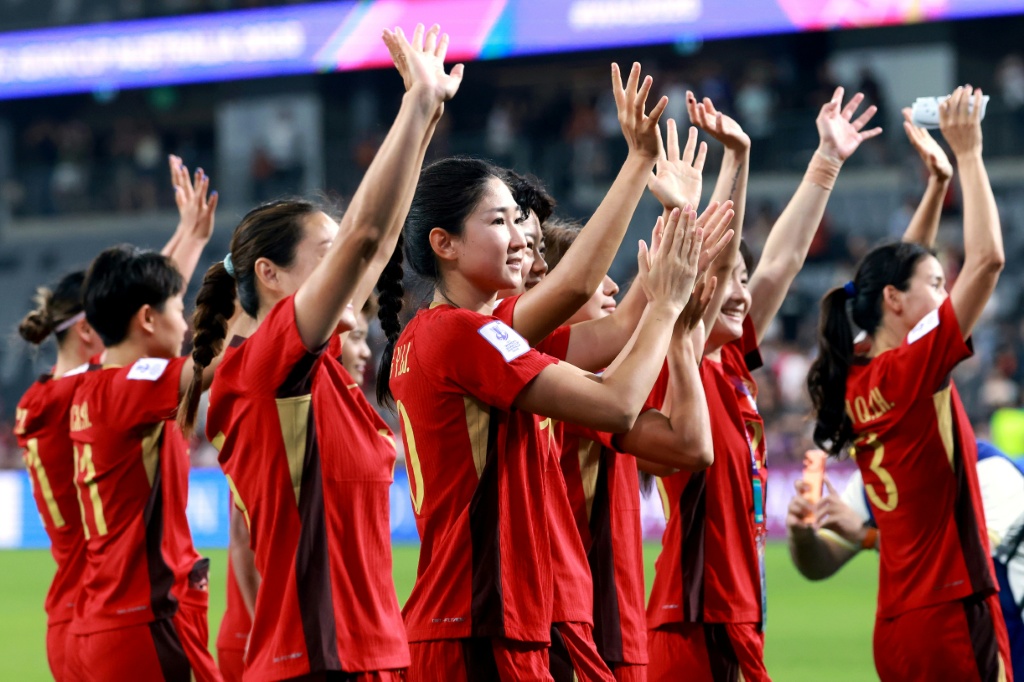 Chinese Coach Urges Team to Remain Composed in Tense Taiwan Match