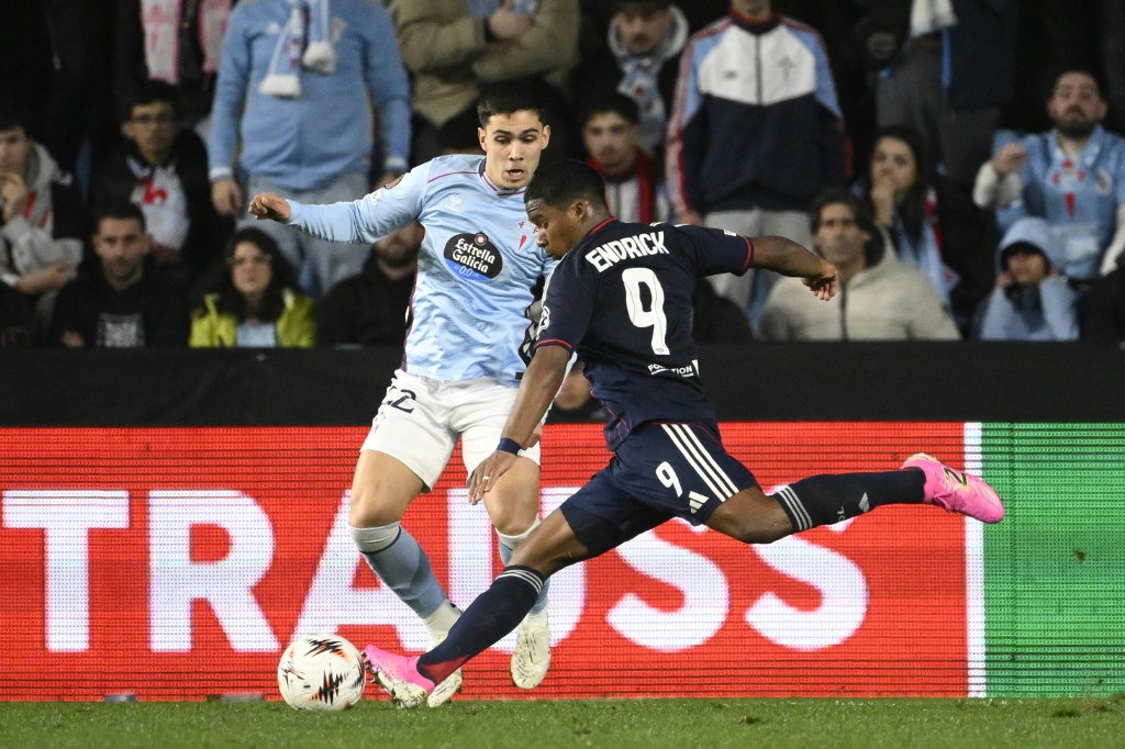 Endrick impede derrota do Lyon na Liga Europa e Aston Villa derrota Lille em França