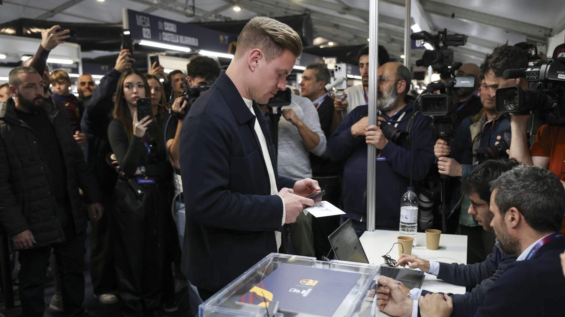 Wahl bei Barcelona: Ter Stegen darf nicht abstimmen