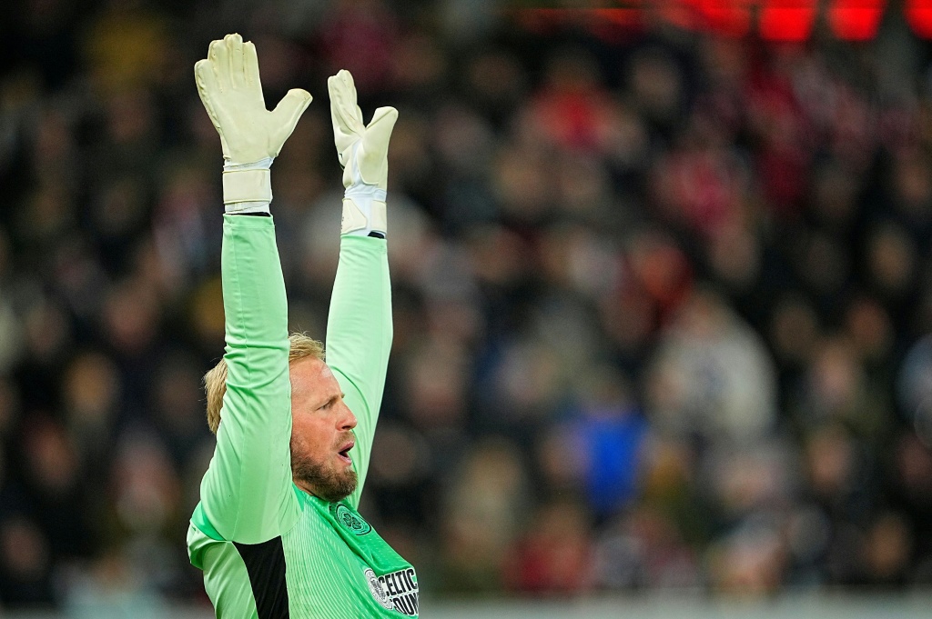 Kasper Schmeichel lesionado en el hombro considera posible jubilacion