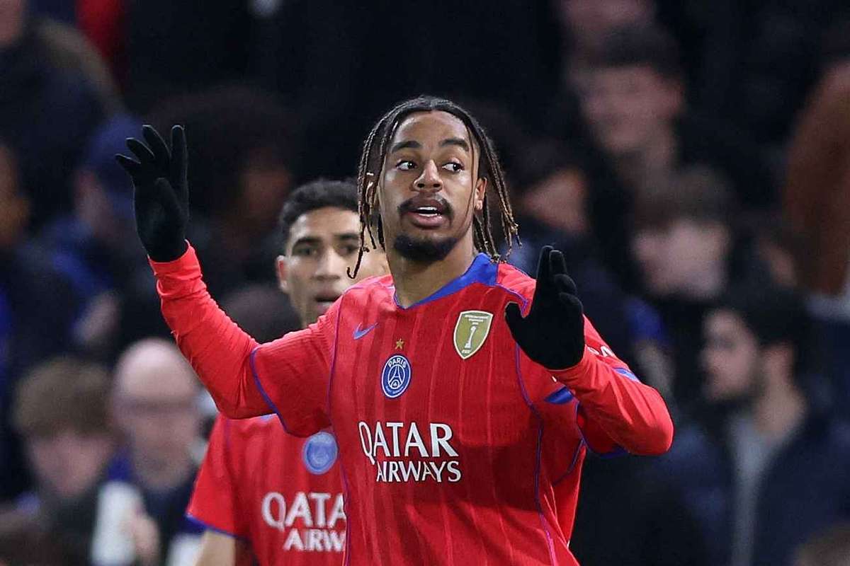 Bradley Barcola se perderá varias semanas por lesión ante el Chelsea