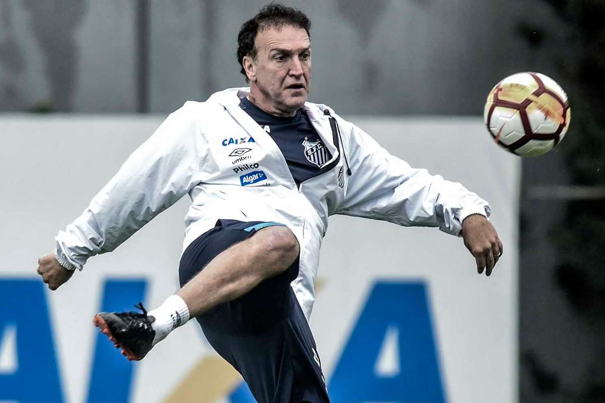 Cuca tem bom registo no Santos? Analise o historial de todas as etapas do treinador