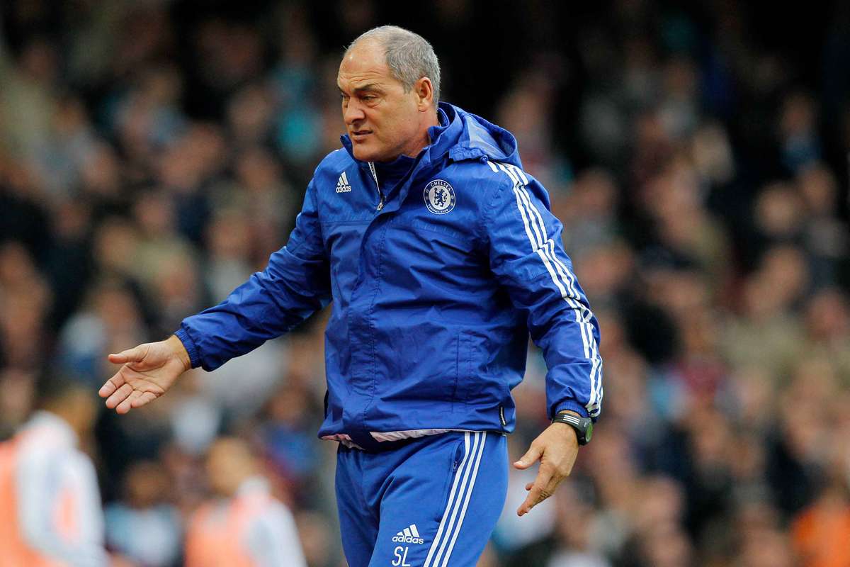 Perfil: Silvino, um guarda-redes que brilhou no Benfica e como adjunto de Mourinho