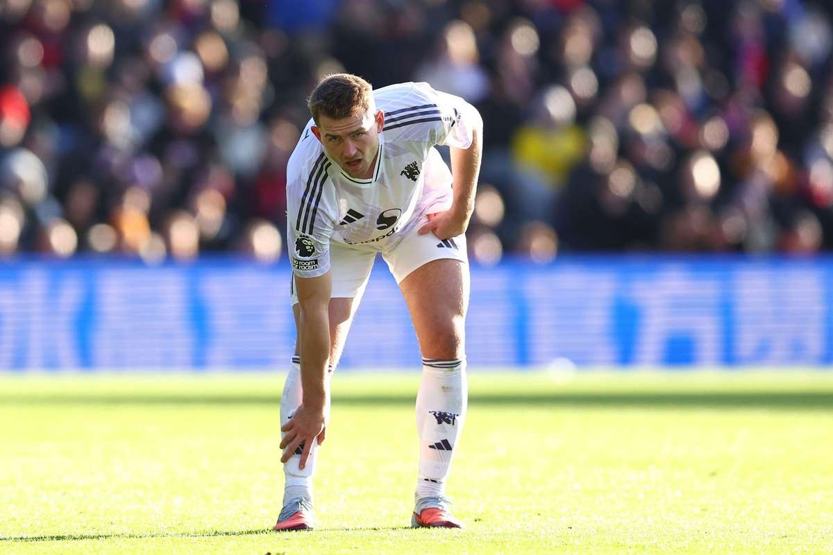 Tréner Man Utd Carrick otevřeně mluví o možném vynechání De Lijta do konce sezóny i na mistrovství světa