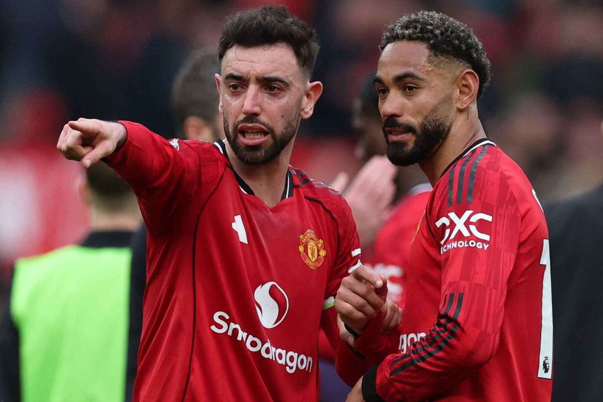 José Fonte aconselha Bruno Fernandes a concluir carreira no Manchester United