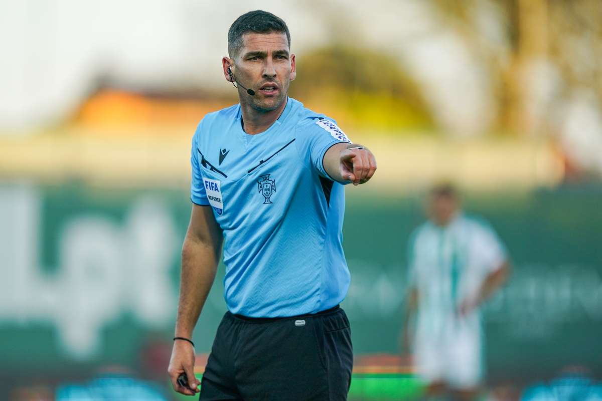 Secção profissional do CD da FPF encerra queixa de Fábio Veríssimo ao FC Porto por acusação infundada