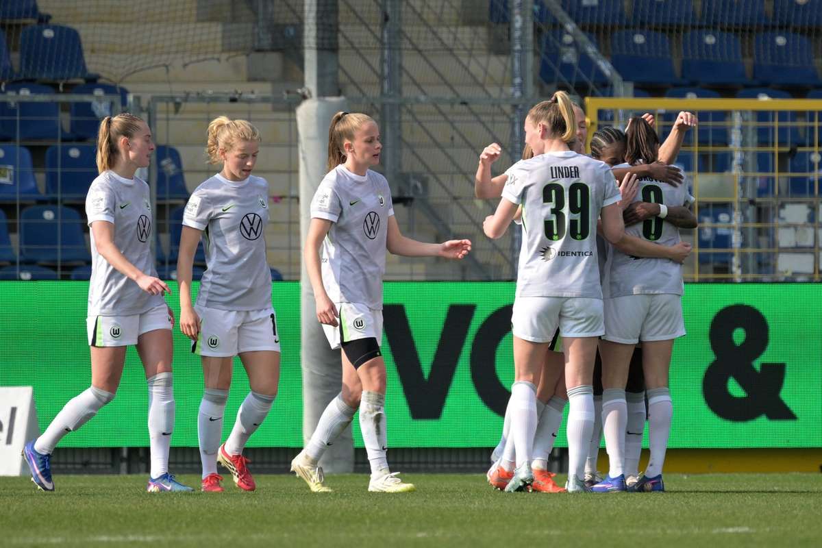 Bedenken bezüglich Popp: Wolfsburg besiegt TSG im Spitzenduell, Frankfurt überwindet HSV
